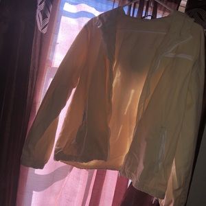 Brandy Melville windbreaker pastel yellow/tan